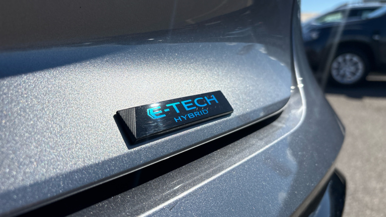 Renault Rafale E-Tech FHEV Iconic Esprit Alpine 5dr Auto 4C Hybrid Estate